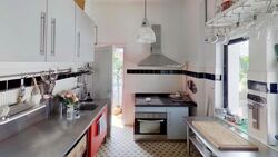 Tiong Bahru Estate (D3), Apartment #612381181